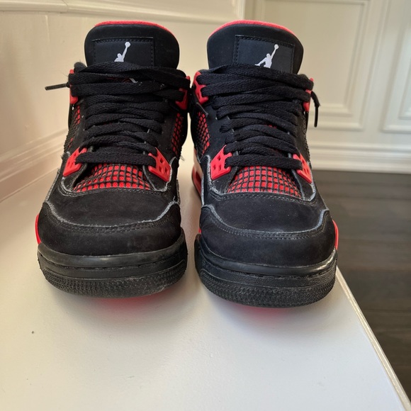 Jordon 4 Red Thunder Used-fair 6.6 GS (Grade School Size - Picture 1 of 7